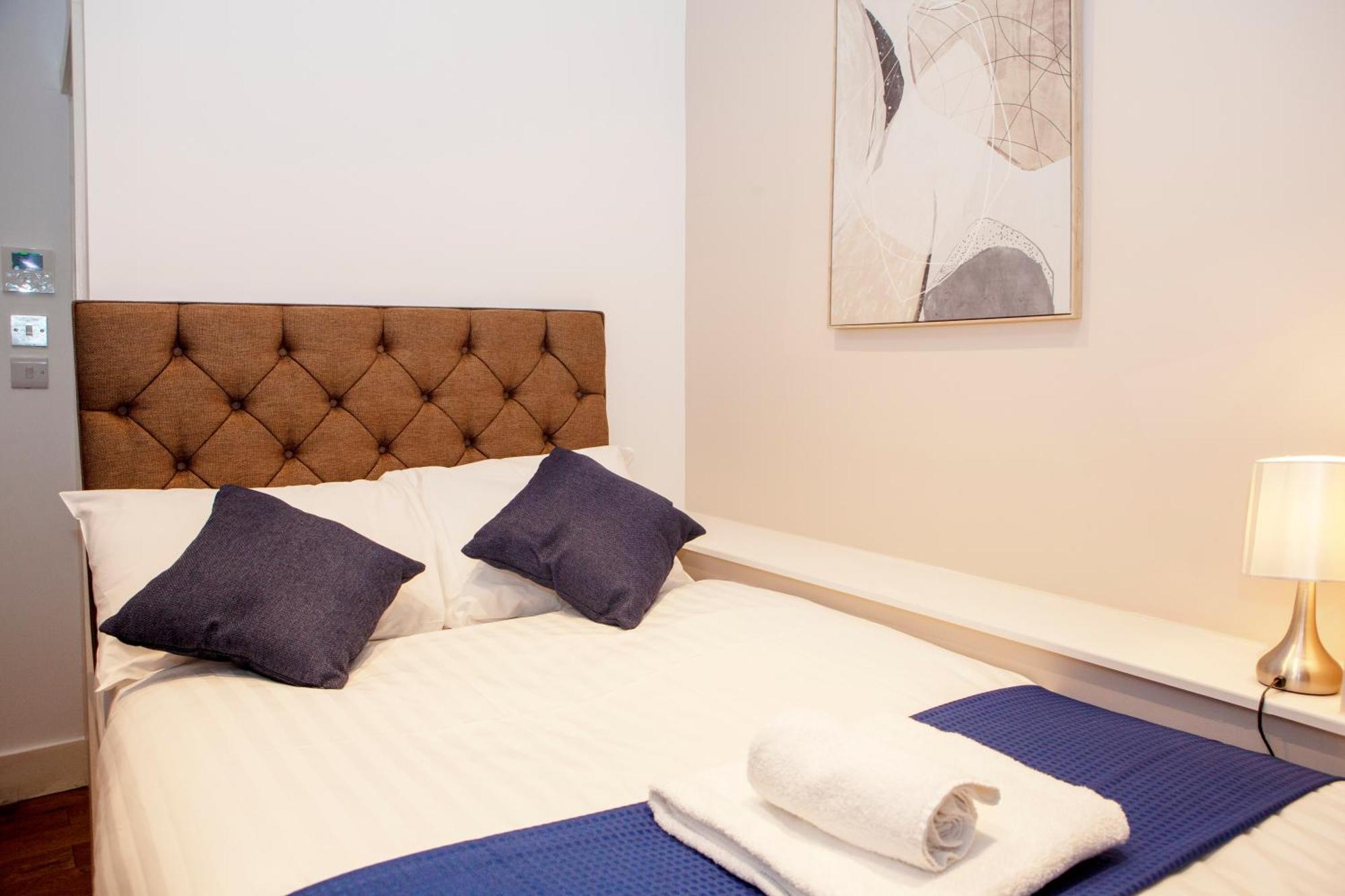 לונדון Putera Puteri Residence מראה חיצוני תמונה